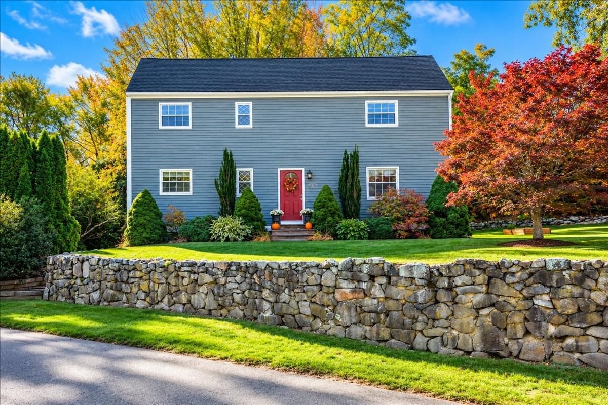 Property at 4 Emerald Ave, Salem, MA 01970