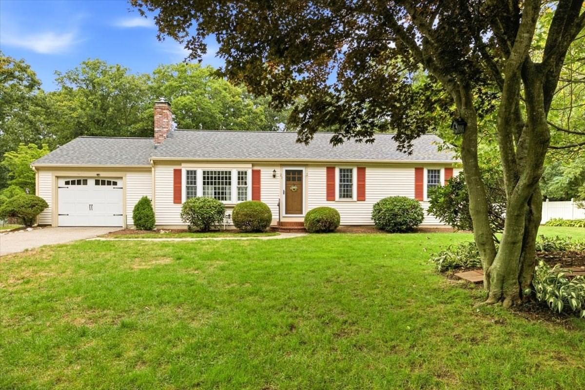 Property at 21 Oxford Rd, Sandwich, MA 02537