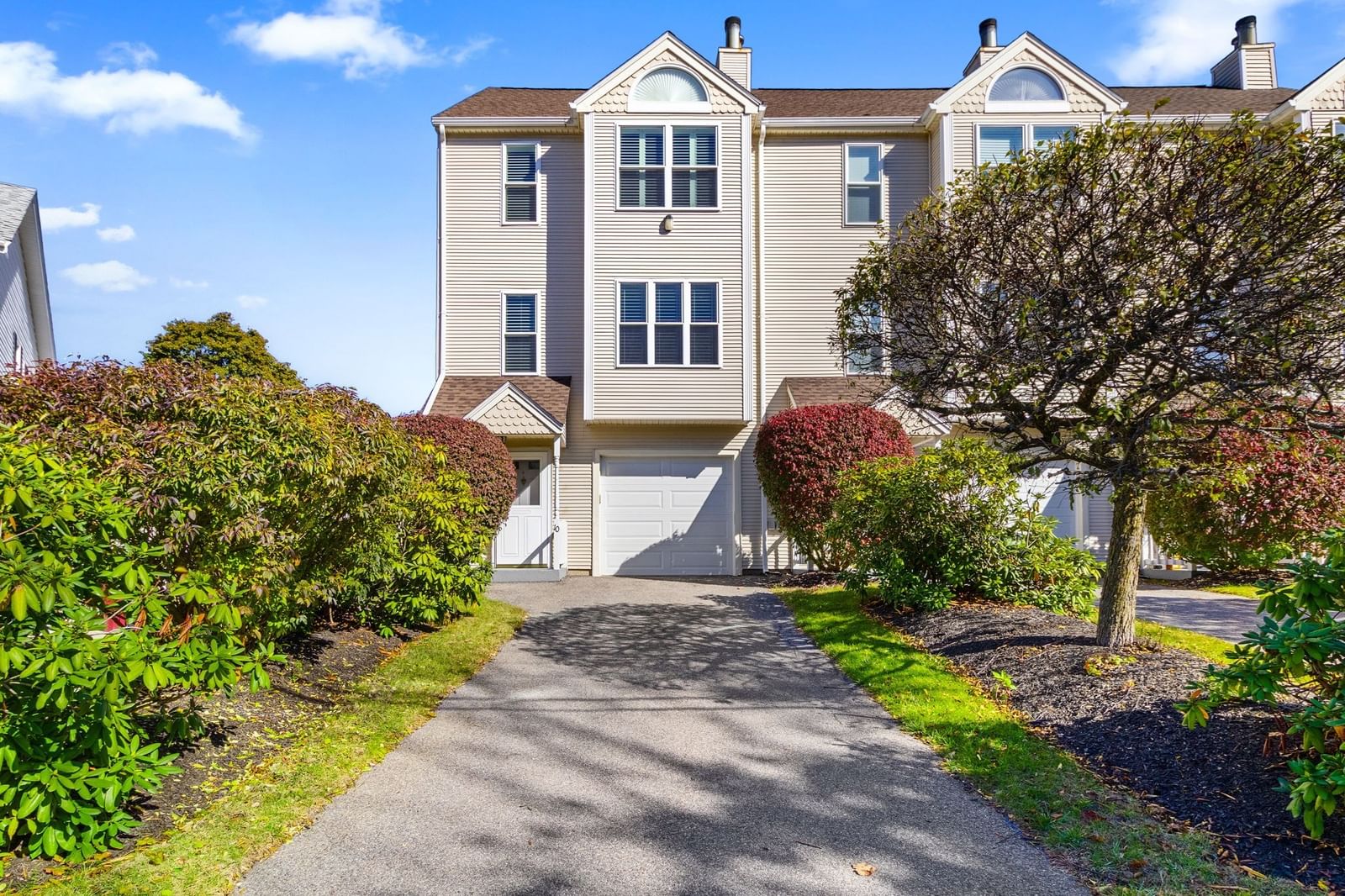 Property at 10 Eugene St #10, Lowell, MA 01852