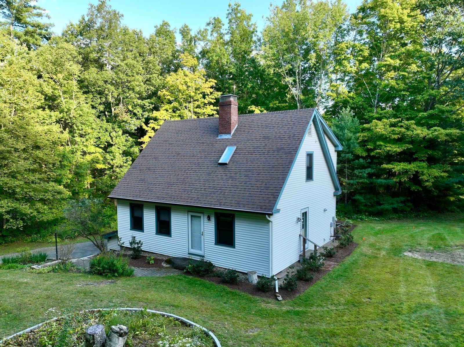 353 S Shelburne Rd, Shelburne, MA 01370 photo 5