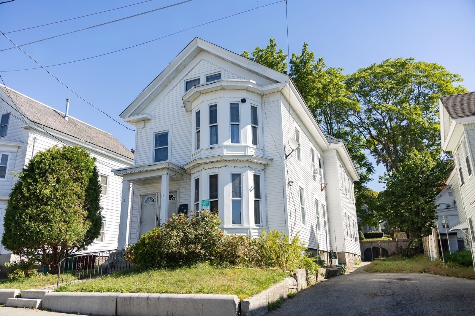 Property at 17 Myrtle St, Lowell, MA 01850