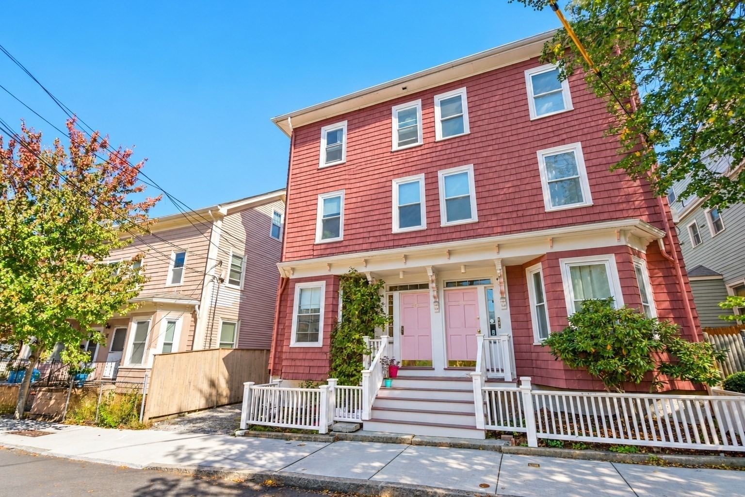 Property at 247 Chestnut St #2, Cambridge, MA 02139