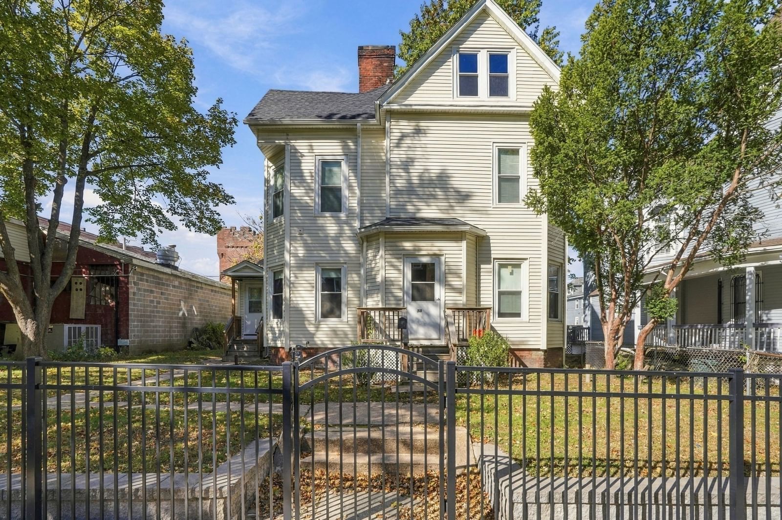 Property at 311 Walnut St, Holyoke, MA 01040