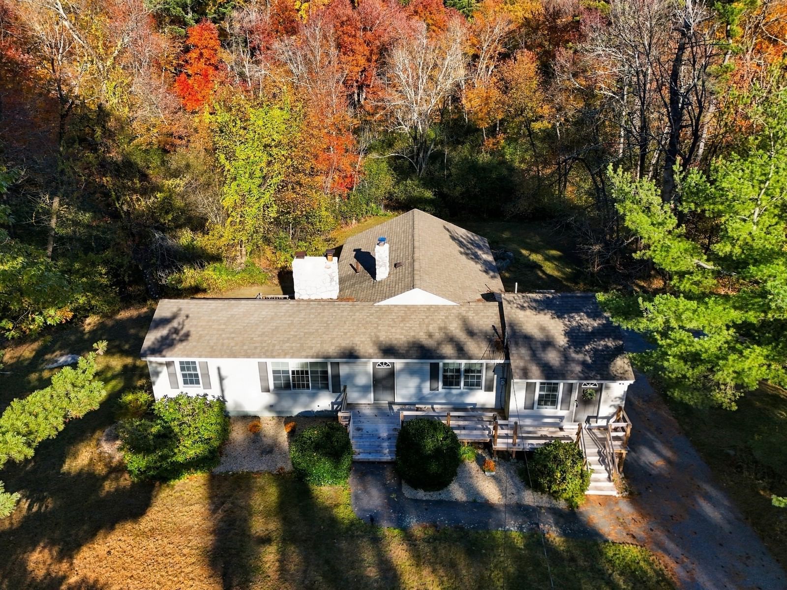 Property at 939 Hildreth Street, Dracut, MA 01826