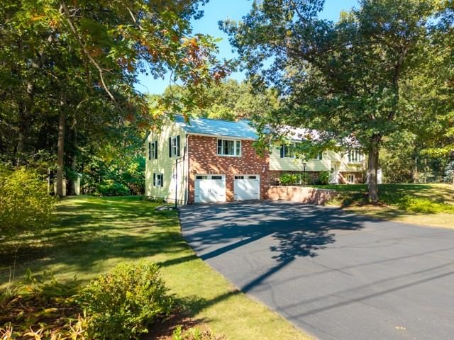 Property at 5 Pomeroy Rd, Andover, MA 01810