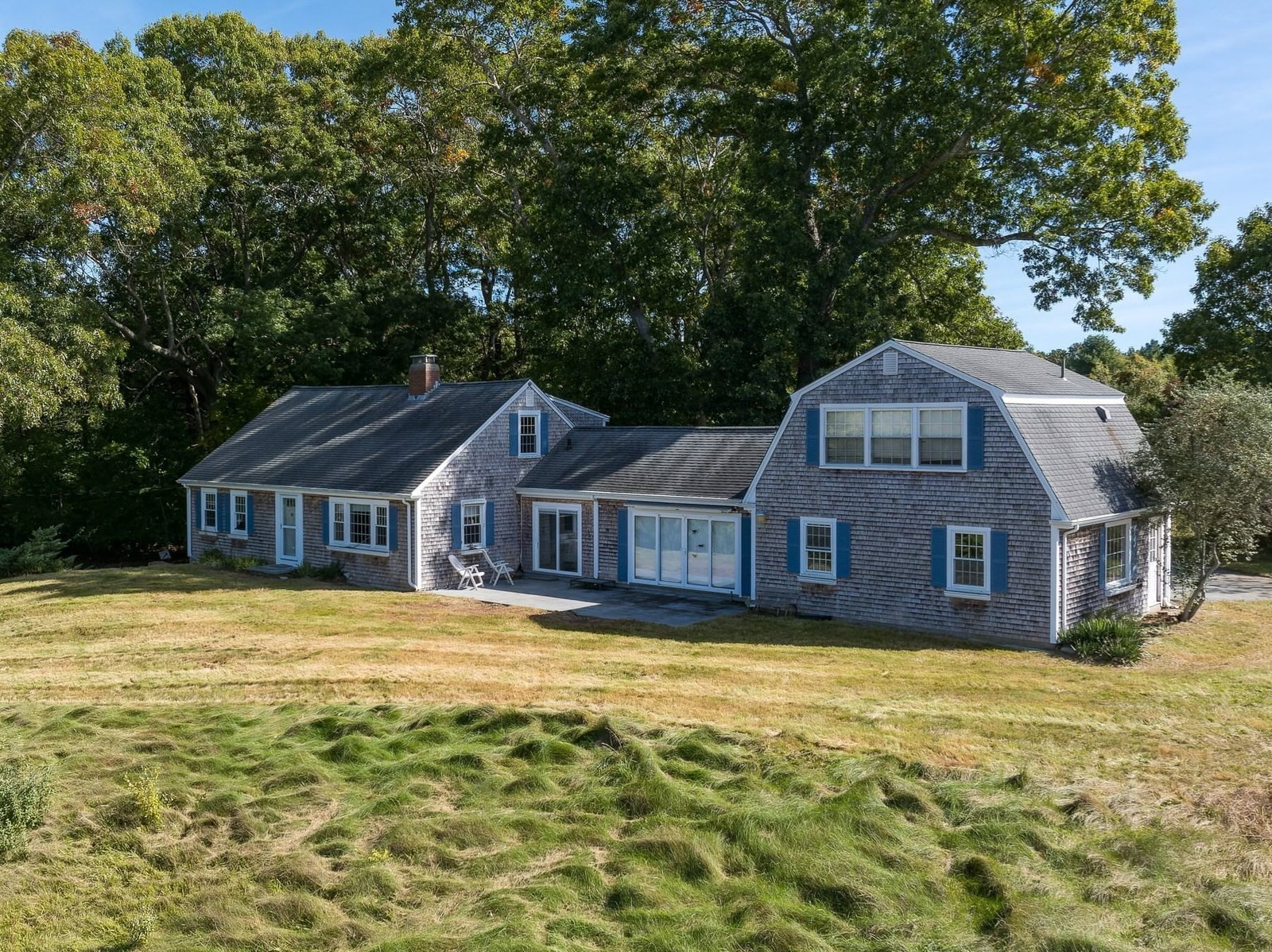 Property at 28 Lake St, Acushnet, MA 02743