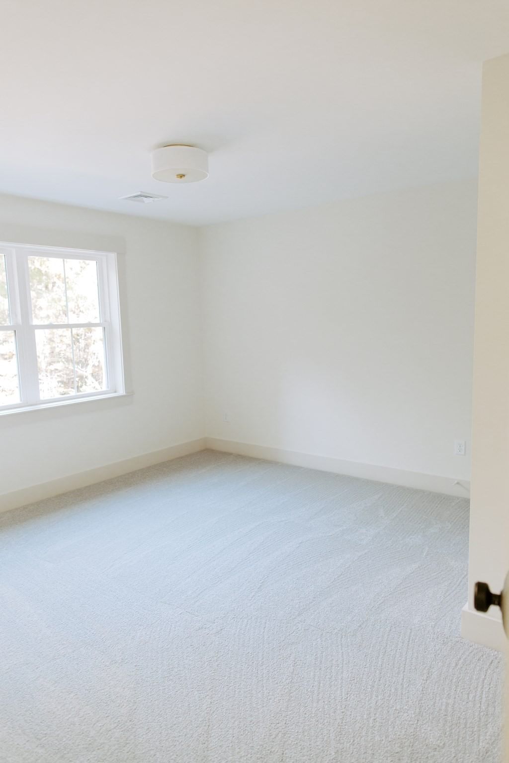 809 Chase Rd, Lunenburg, MA 01462 photo 4