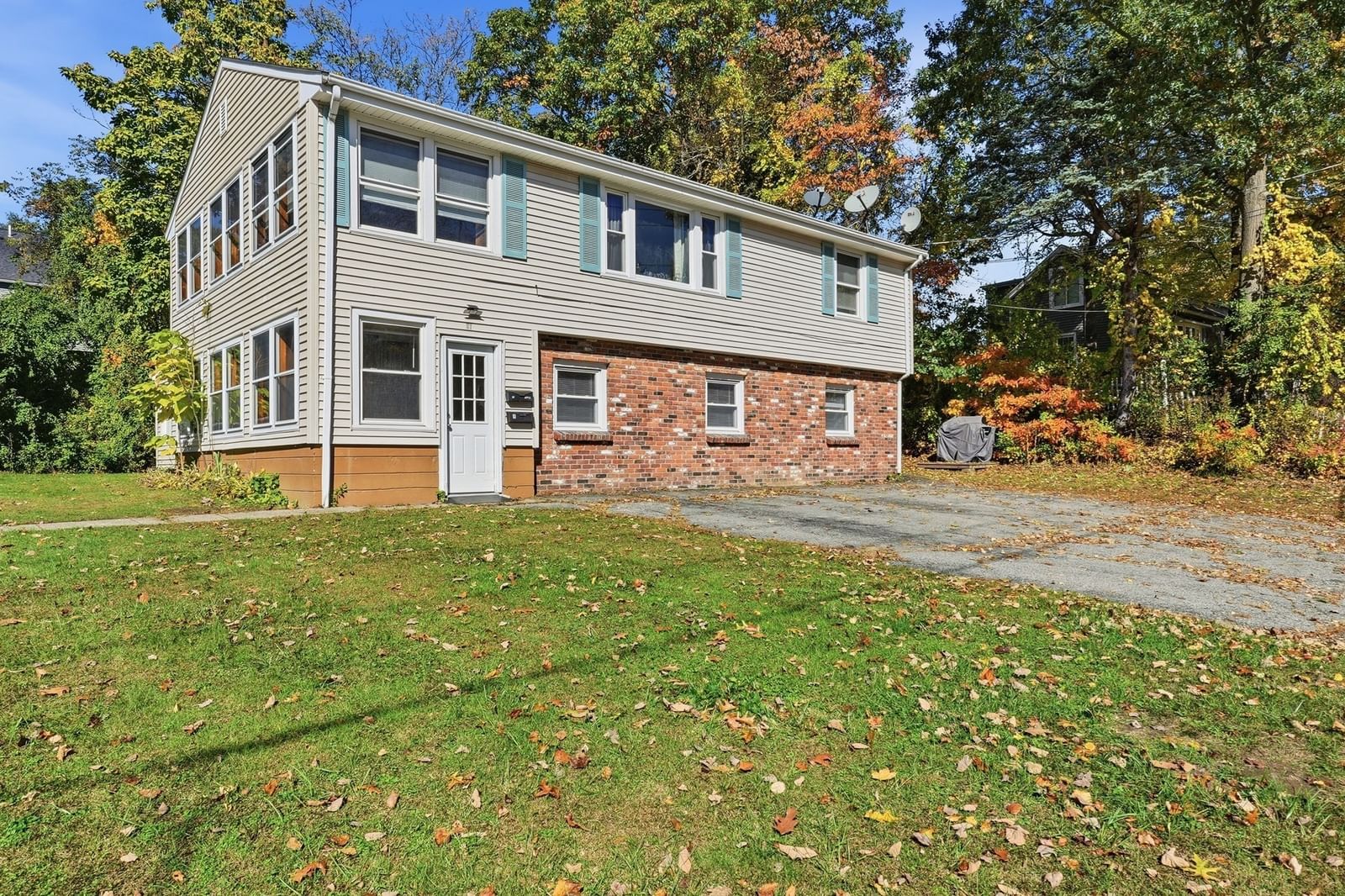 37 Walsh Ave, Auburn, MA 01501
