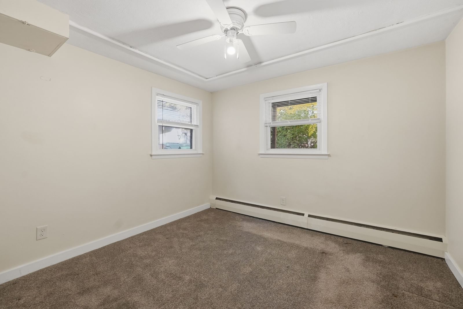 37 Walsh Ave, Auburn, MA 01501 photo 3