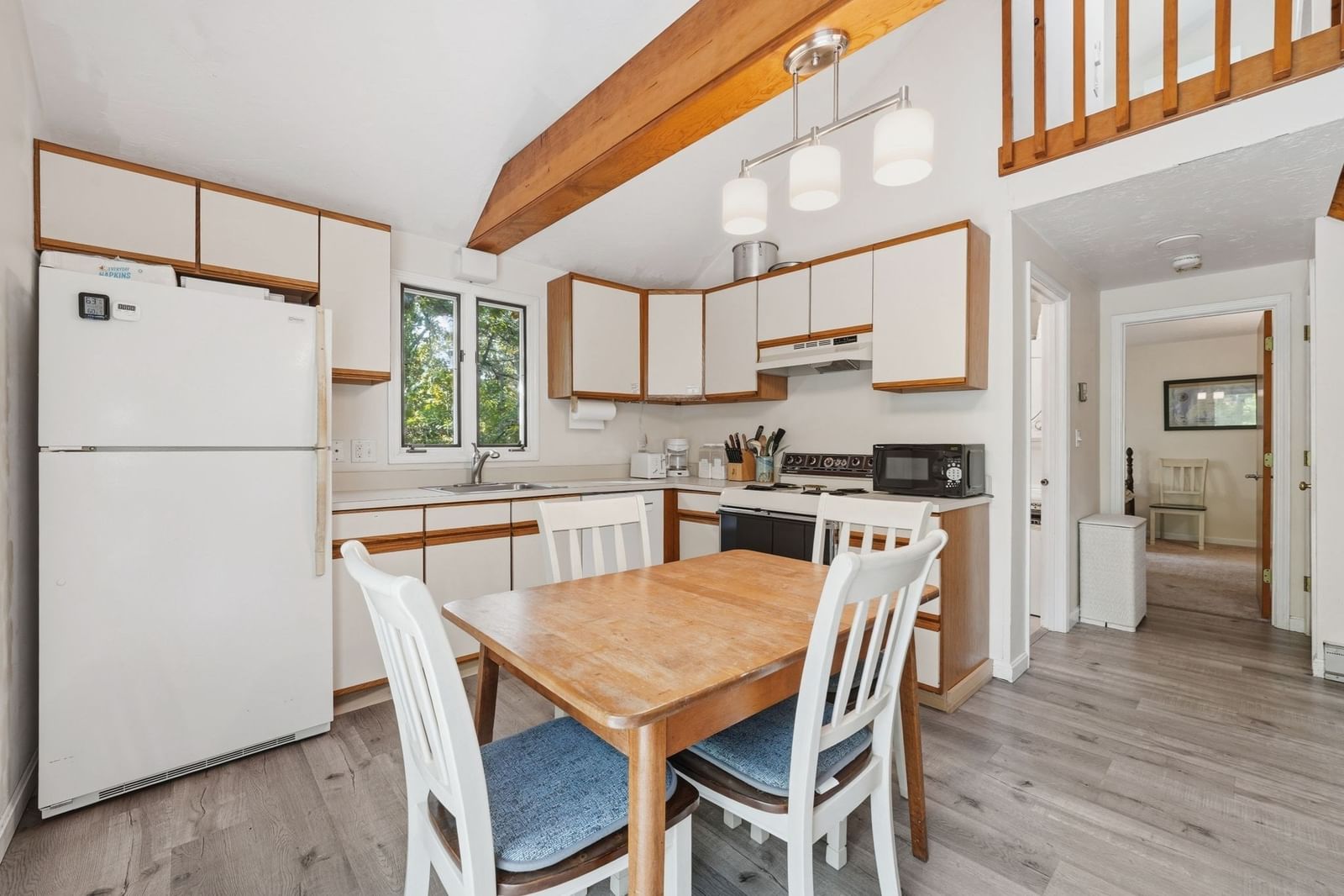 21 Flamingo Drive, Edgartown, MA 02539 photo 2