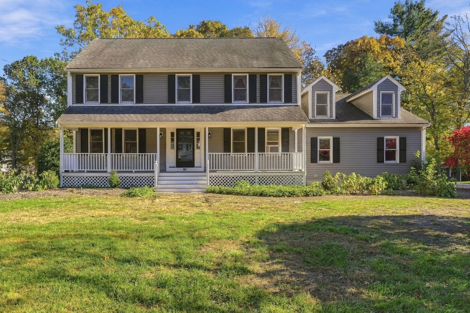 Property at 97 Fairway Dr, Attleboro, MA 02703