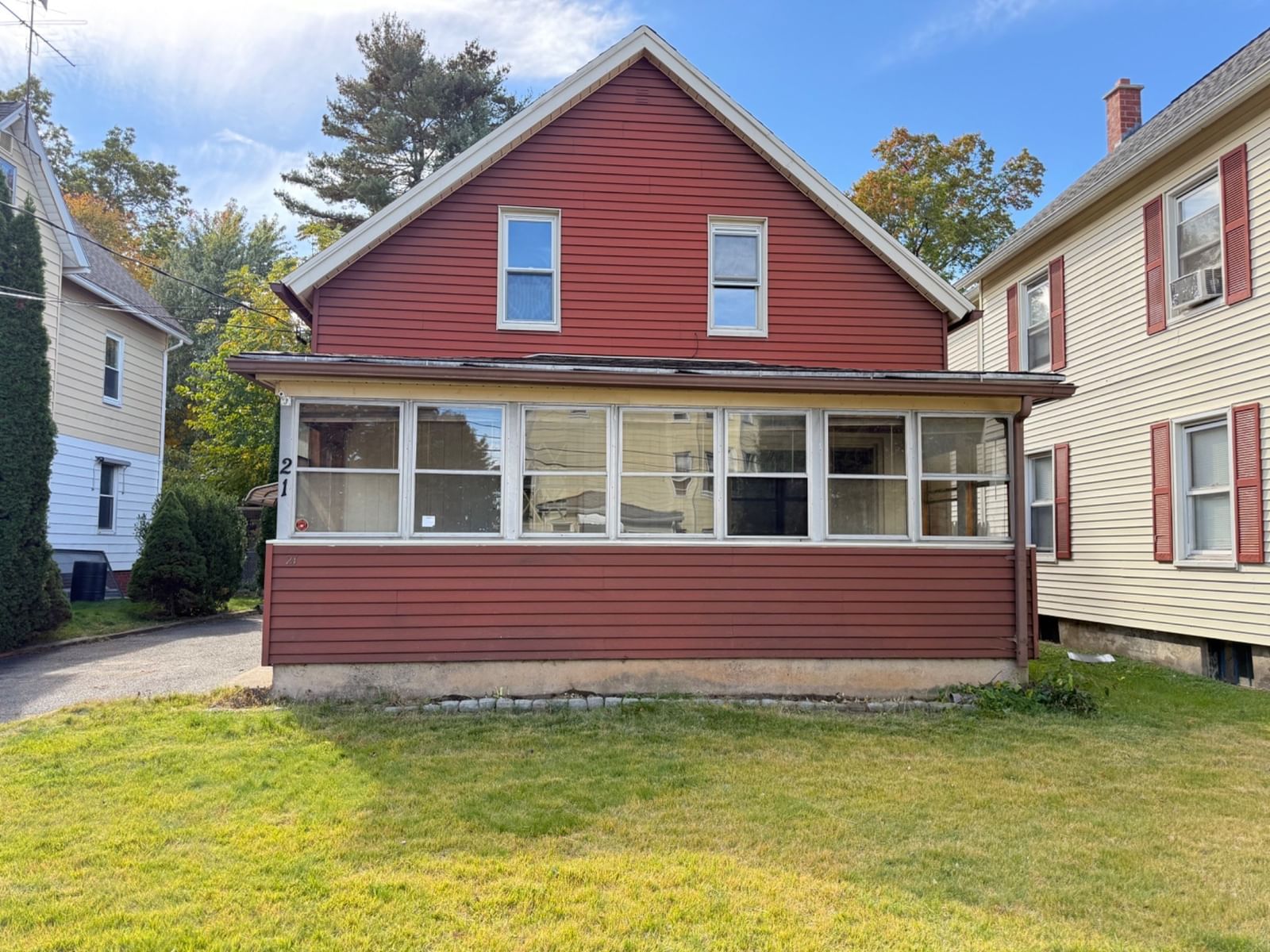Property at 21 Reed Ave, Chicopee, MA 01020