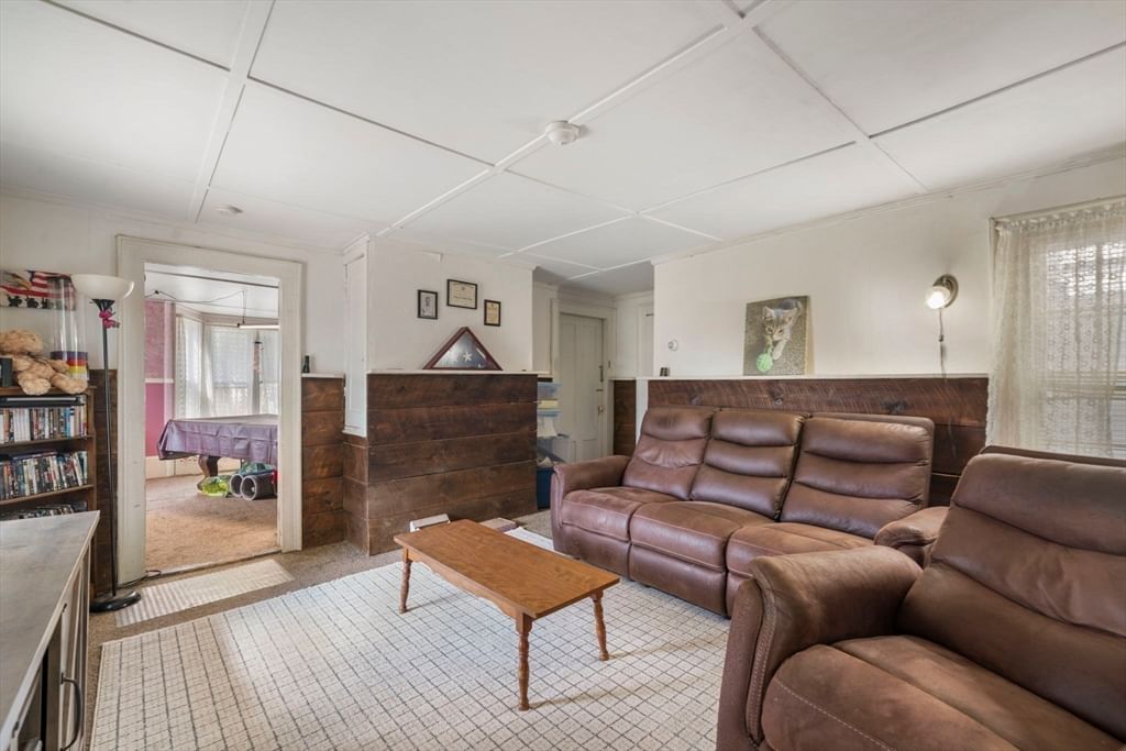 17-19 Whitehall Rd, Amesbury, MA, 17-19 Whitehall Rd, Amesbury, MA Photo #17