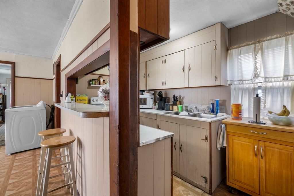 17-19 Whitehall Rd, Amesbury, MA, 17-19 Whitehall Rd, Amesbury, MA Photo #9
