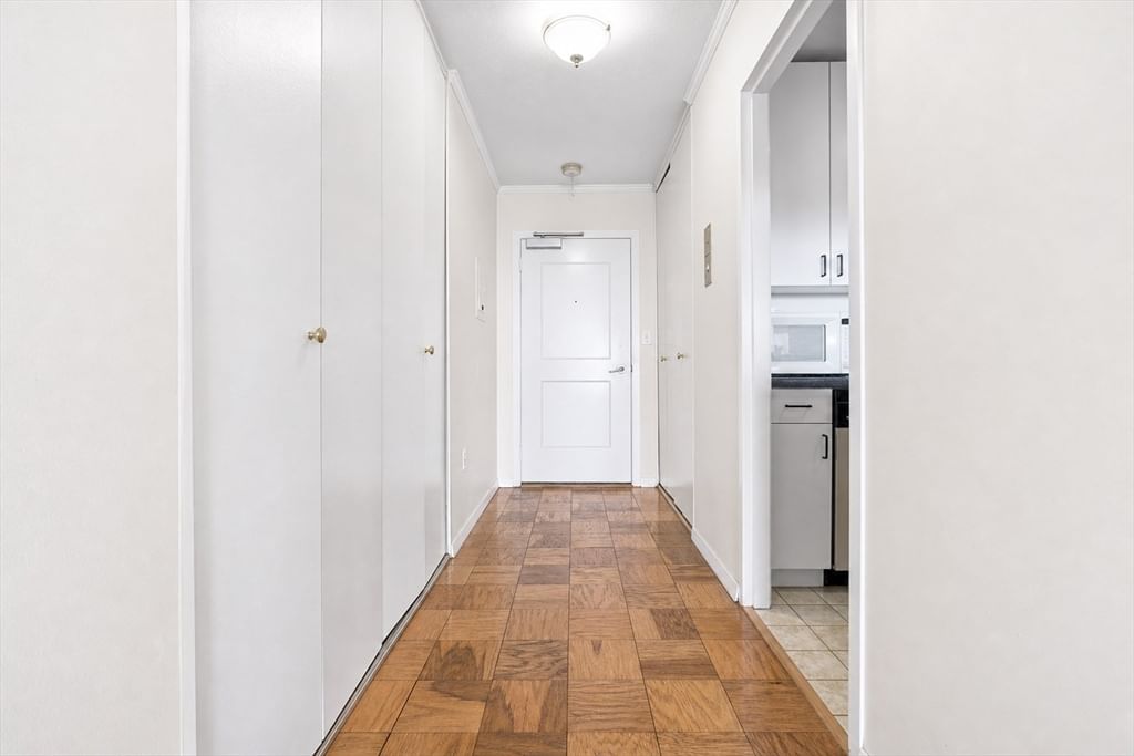 8 Whittier Pl #21B, Boston, MA Photo #14
