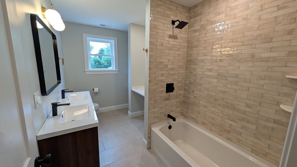 27 Rollins ST #B, Groveland, MA, 27 Rollins ST #B, Groveland, MA Photo #12