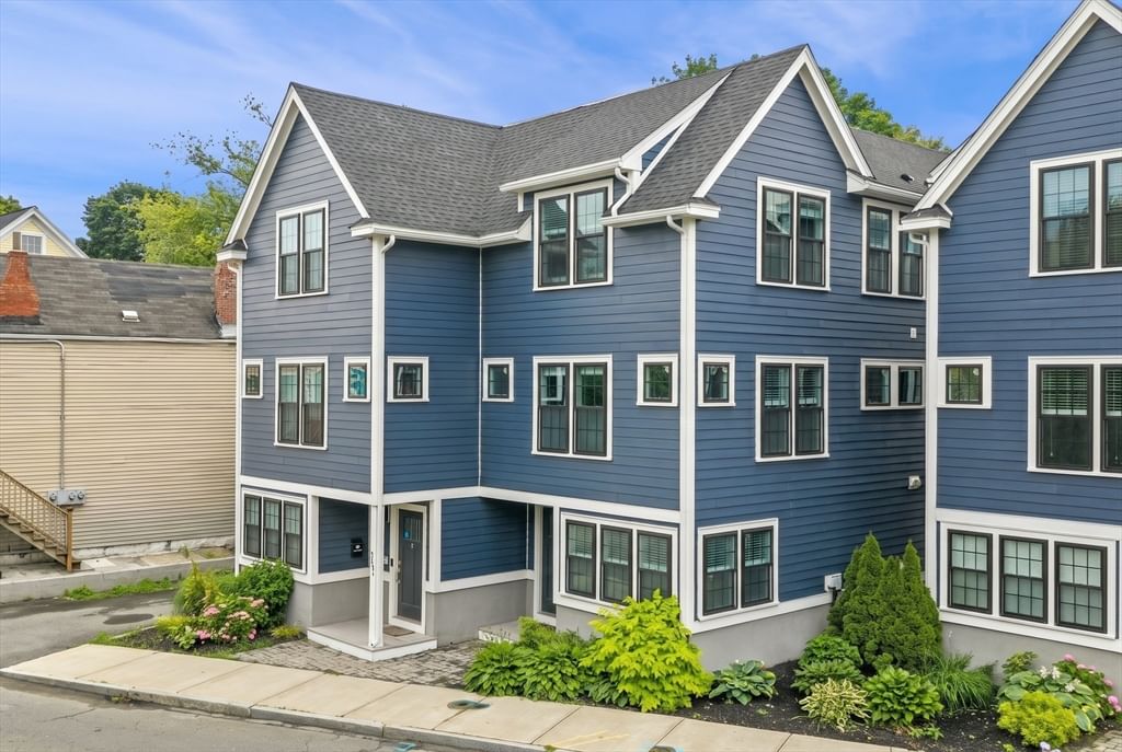 331 Bridge St #2, Salem, MA, 331 Bridge St #2, Salem, MA Photo #2