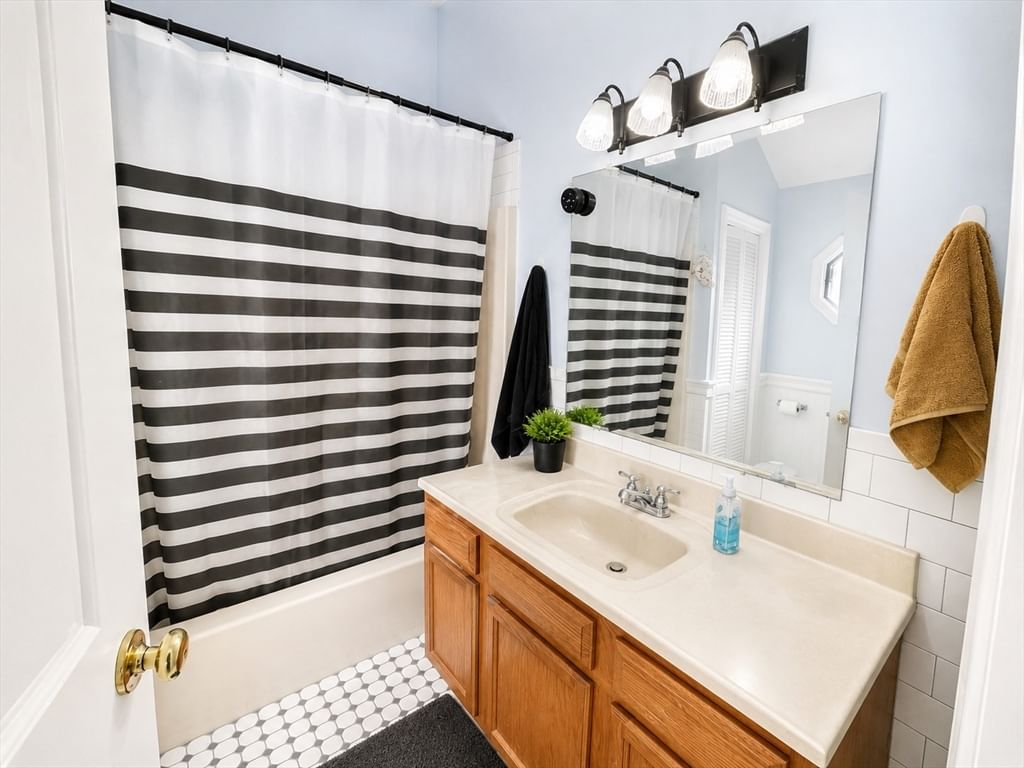 35-37 Tirrell Street, Worcester, MA Photo #28