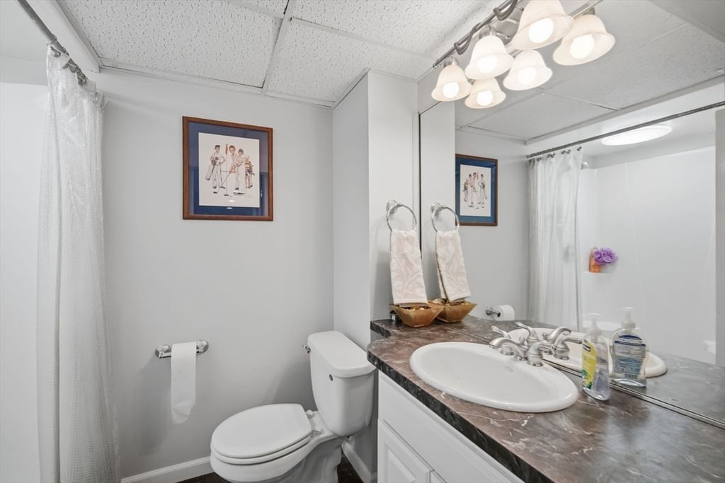 35 Cross Meadow Rd, East Longmeadow, MA, 35 Cross Meadow Rd, East Longmeadow, MA Photo #22