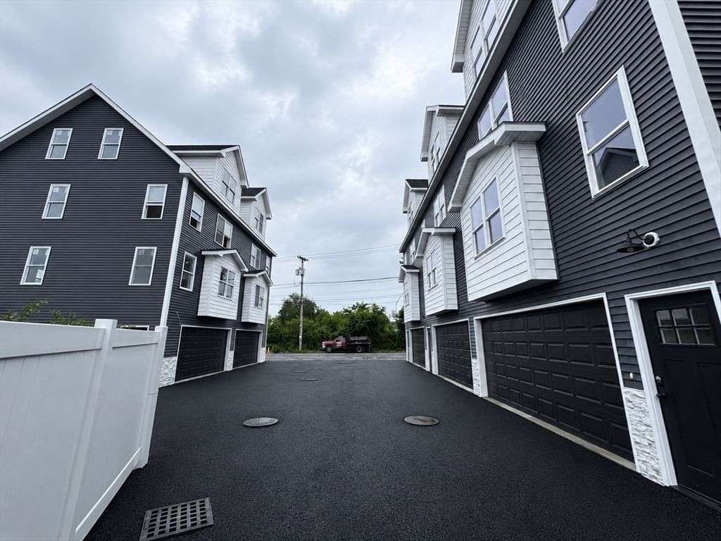 562 Gorham Street #02, Lowell, MA, 562 Gorham Street #02, Lowell, MA Photo #4