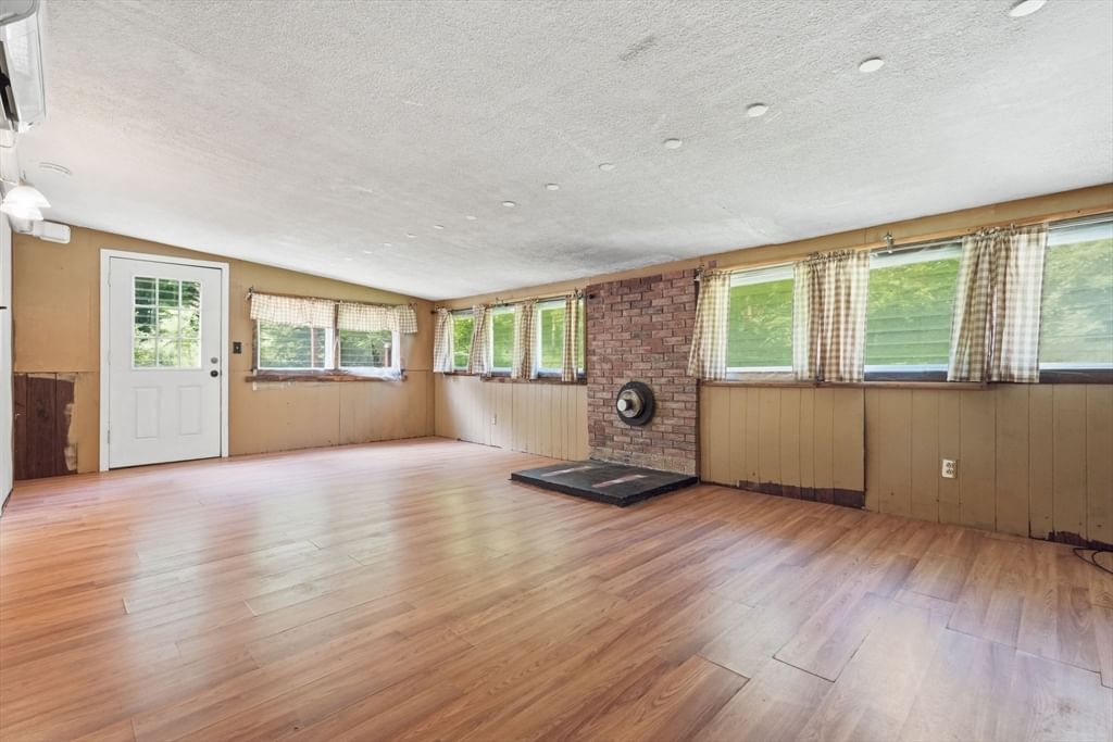 78 Searle Rd, Huntington, MA, 78 Searle Rd, Huntington, MA Photo #16