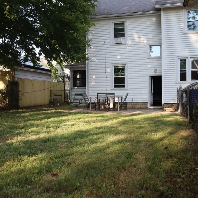 14 Castle St, Springfield, MA, 14 Castle St, Springfield, MA Photo #2