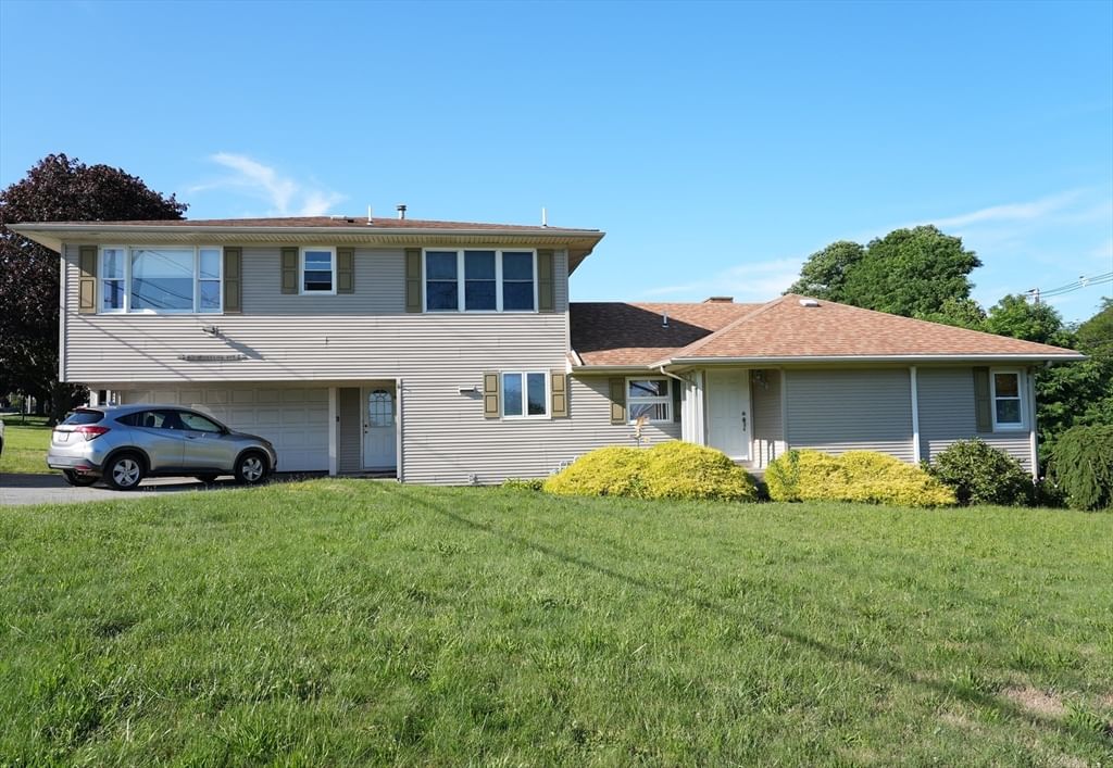 Photo of 501 Riverside Ave, Somerset, MA