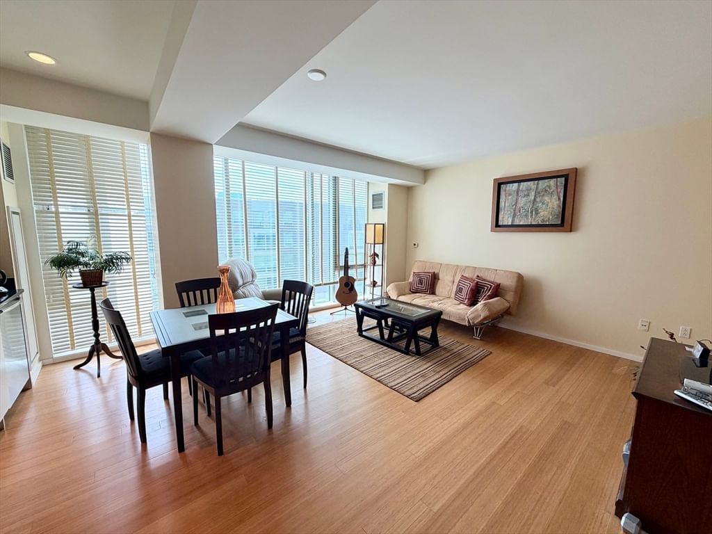 Photo of 2 Earhart St #622, Cambridge, MA
