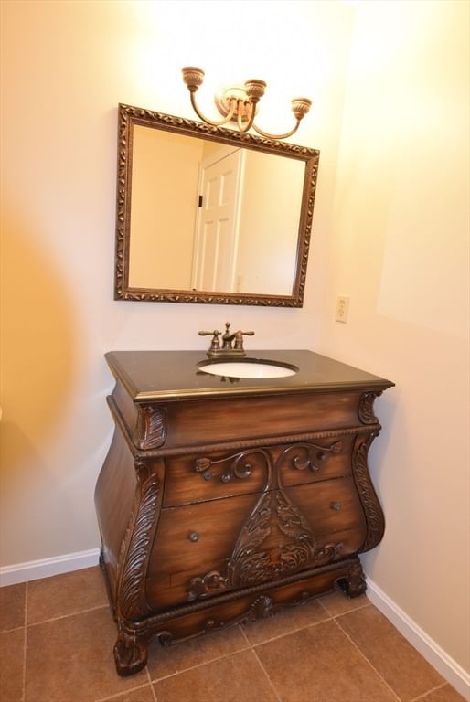 C4 Scotty Hollow Dr #C4, Chelmsford, MA, C4 Scotty Hollow Dr #C4, Chelmsford, MA Photo #18