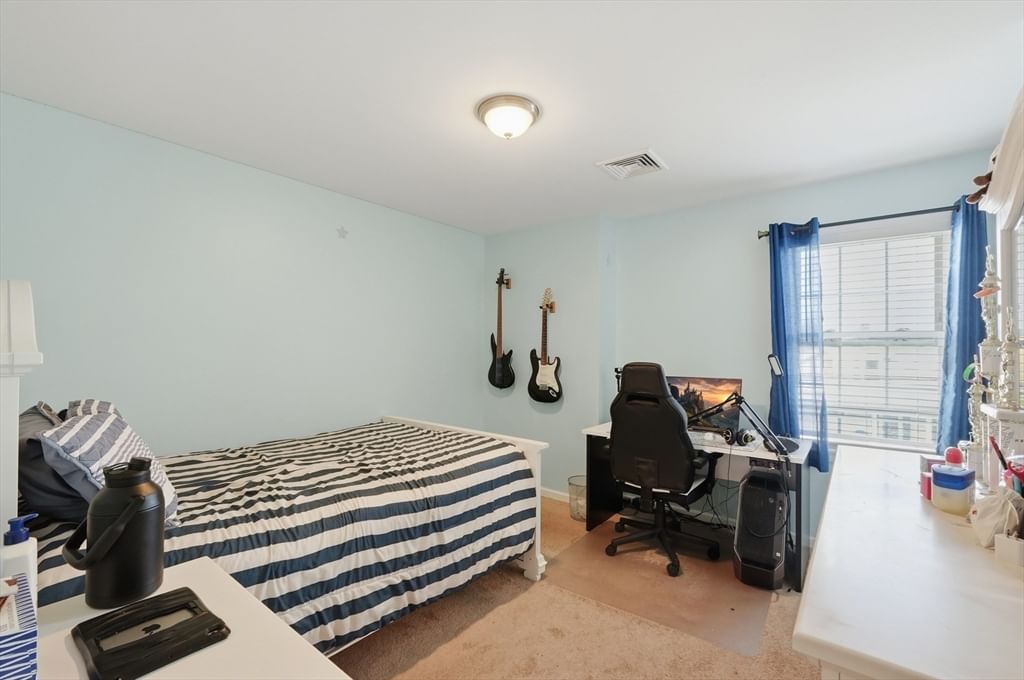 414 Bay Street, Fall River, MA Photo #21