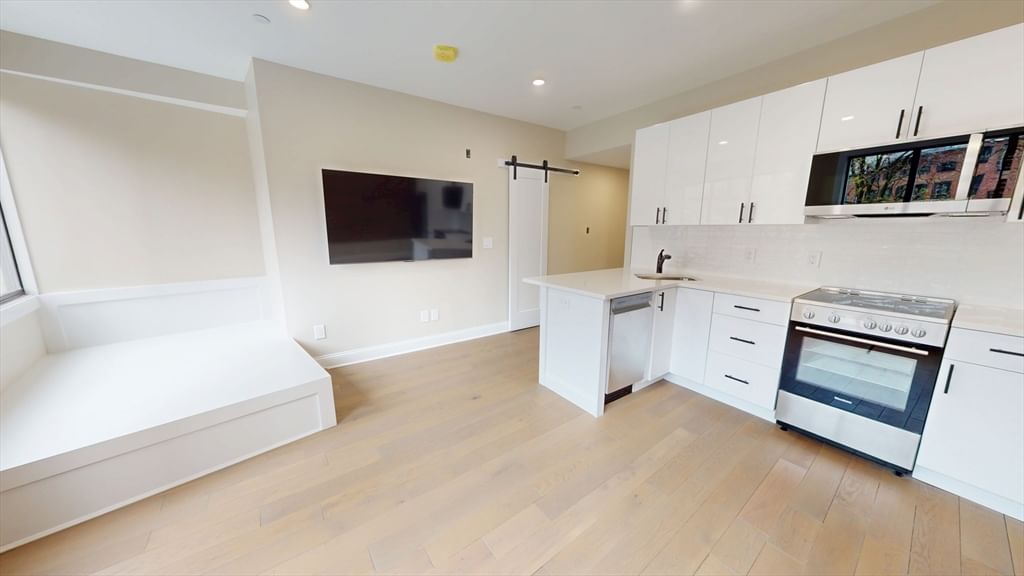 31-35 India St #304, Boston, MA Photo #2