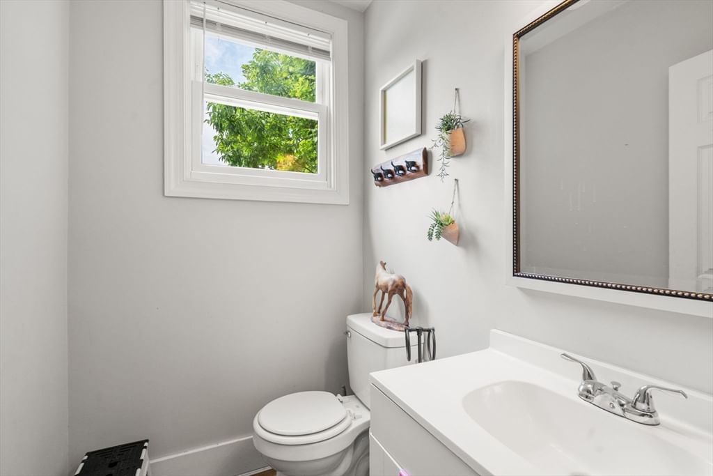 158 Main St, Upton, MA Photo #21