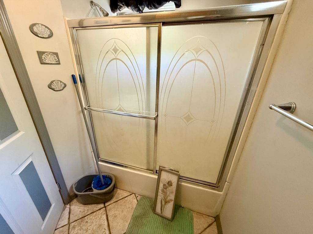 66 Barrison St, Springfield, MA Photo #25