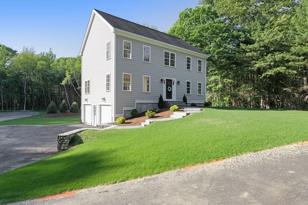 Photo of 43 Martin Road, Douglas, MA