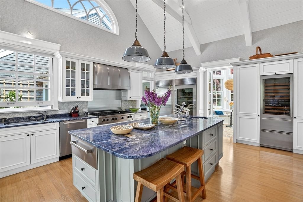 10 & 12 Boldwater Road, Edgartown, MA, 10 & 12 Boldwater Road, Edgartown, MA Photo #15