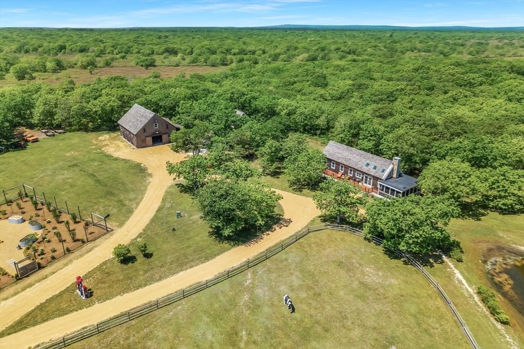 10 & 12 Boldwater Road, Edgartown, MA, 10 & 12 Boldwater Road, Edgartown, MA Photo #6