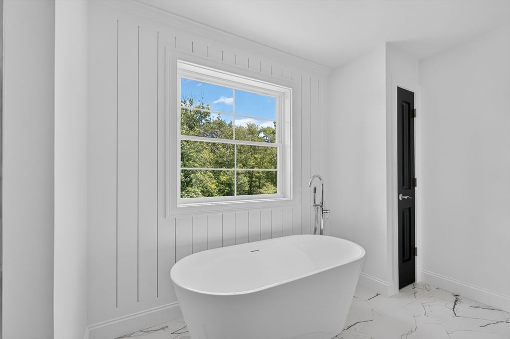 44 Slade St, Dartmouth, MA, 44 Slade St, Dartmouth, MA Photo #33