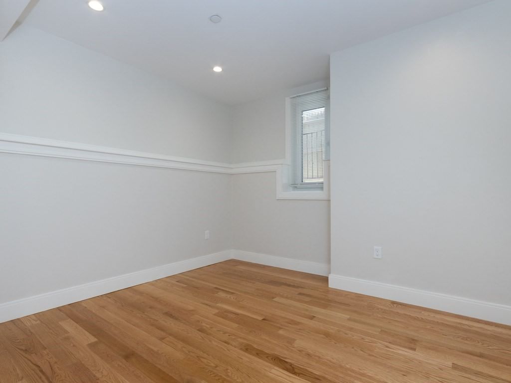 5 Tovar St #1R, Boston, MA Photo #4