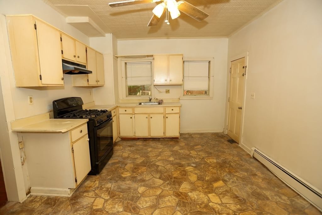 22-24 Floyd St, Lowell, MA, 22-24 Floyd St, Lowell, MA Photo #10