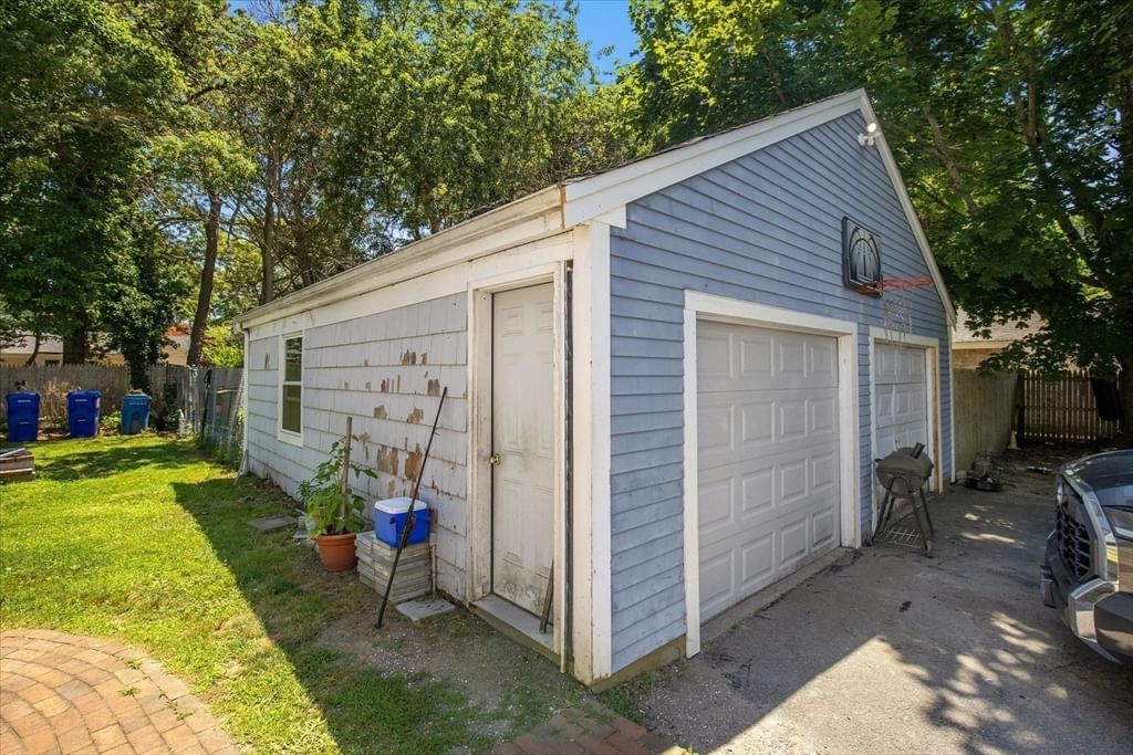 160 Lincoln Rd, Barnstable, MA Photo #20