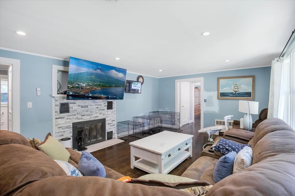 160 Lincoln Rd, Barnstable, MA Photo #4