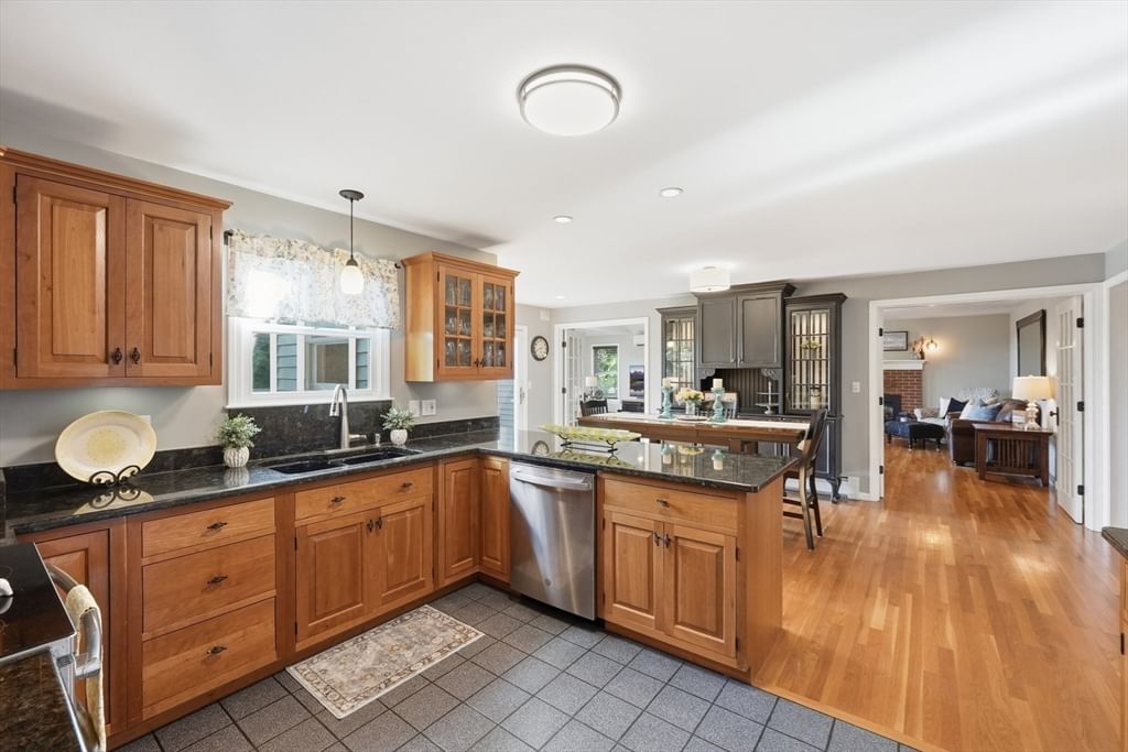 45 Boylston Circle, Shrewsbury, MA, 45 Boylston Circle, Shrewsbury, MA Photo #14