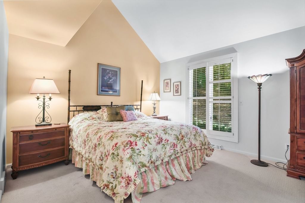 208 Tanglewood Dr, Longmeadow, MA, 208 Tanglewood Dr, Longmeadow, MA Photo #20
