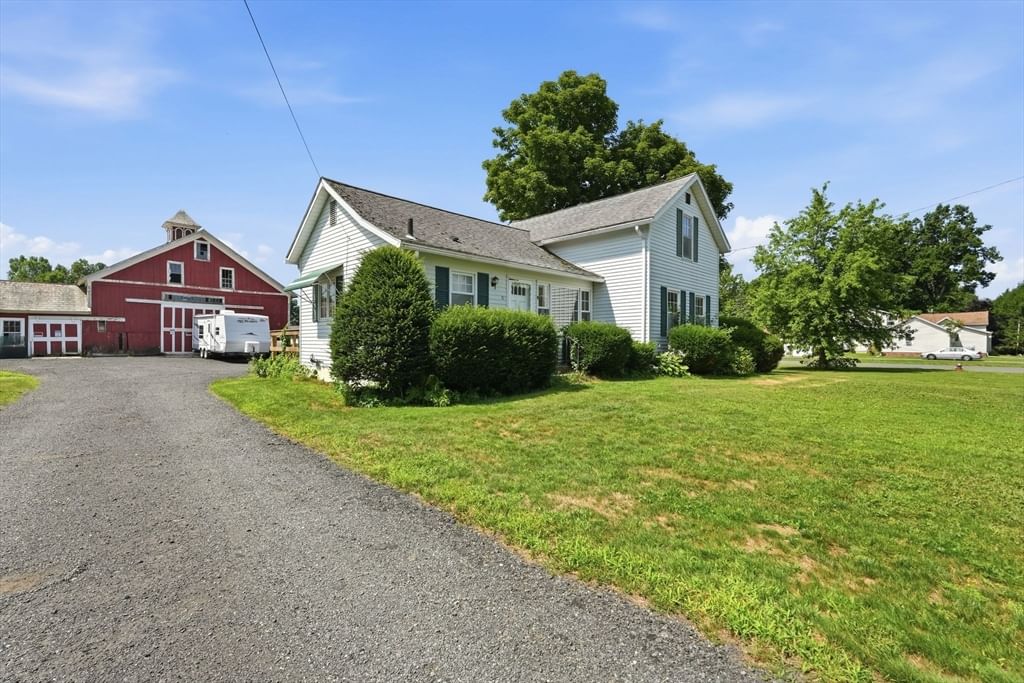 71 Chestnut St, Hatfield, MA, 71 Chestnut St, Hatfield, MA Photo #2
