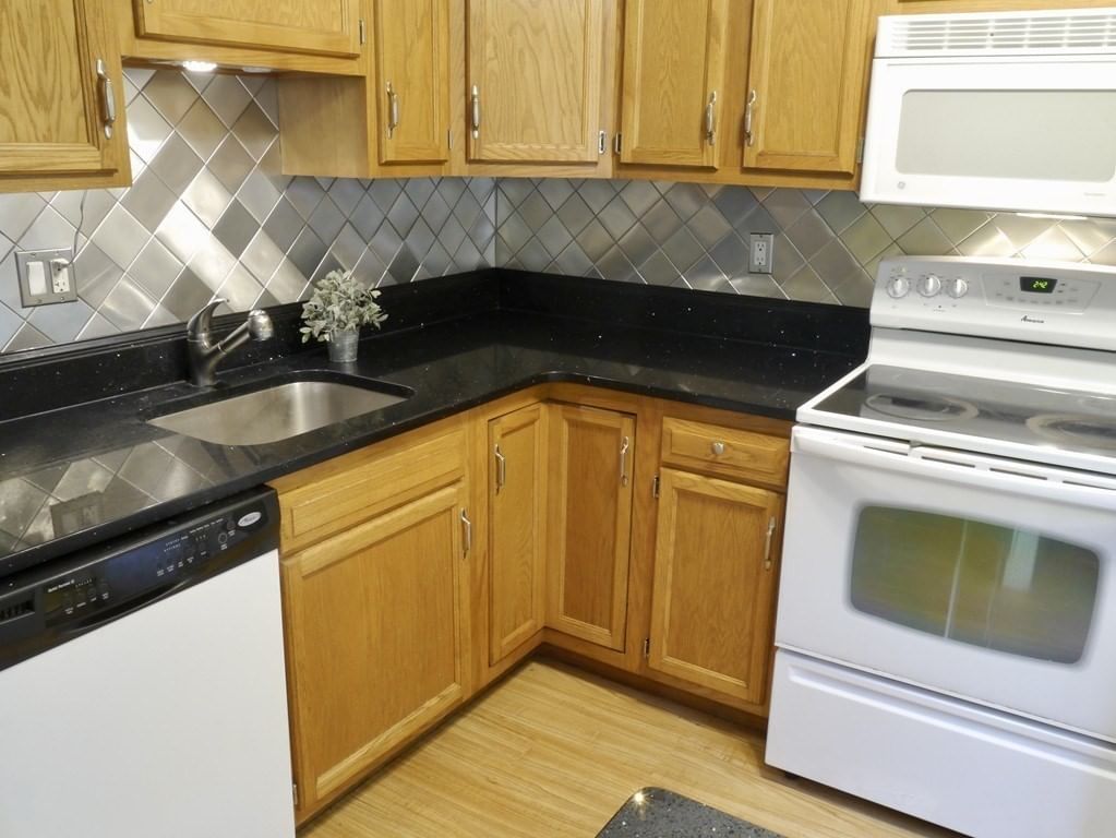 170 E Hadley Rd #140, Amherst, MA Photo #8