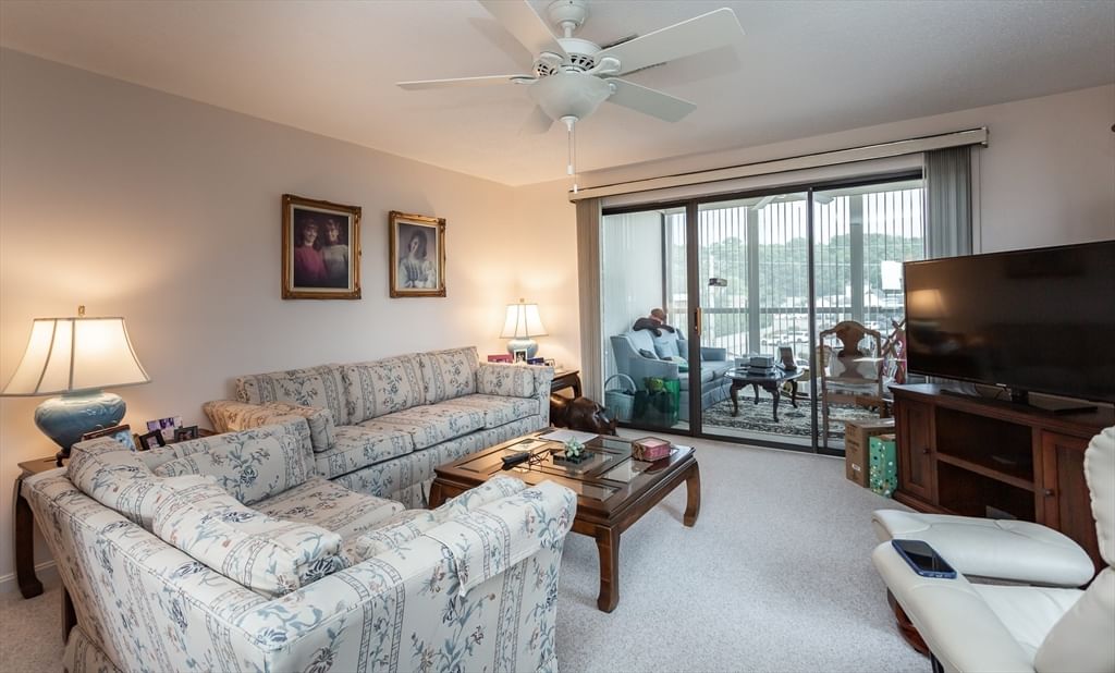 4234 N Main St #505, Fall River, MA Photo #2