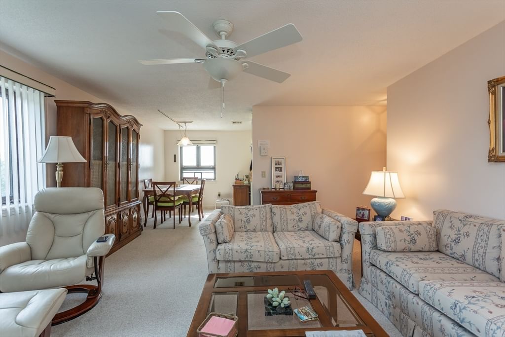 4234 N Main St #505, Fall River, MA Photo #4