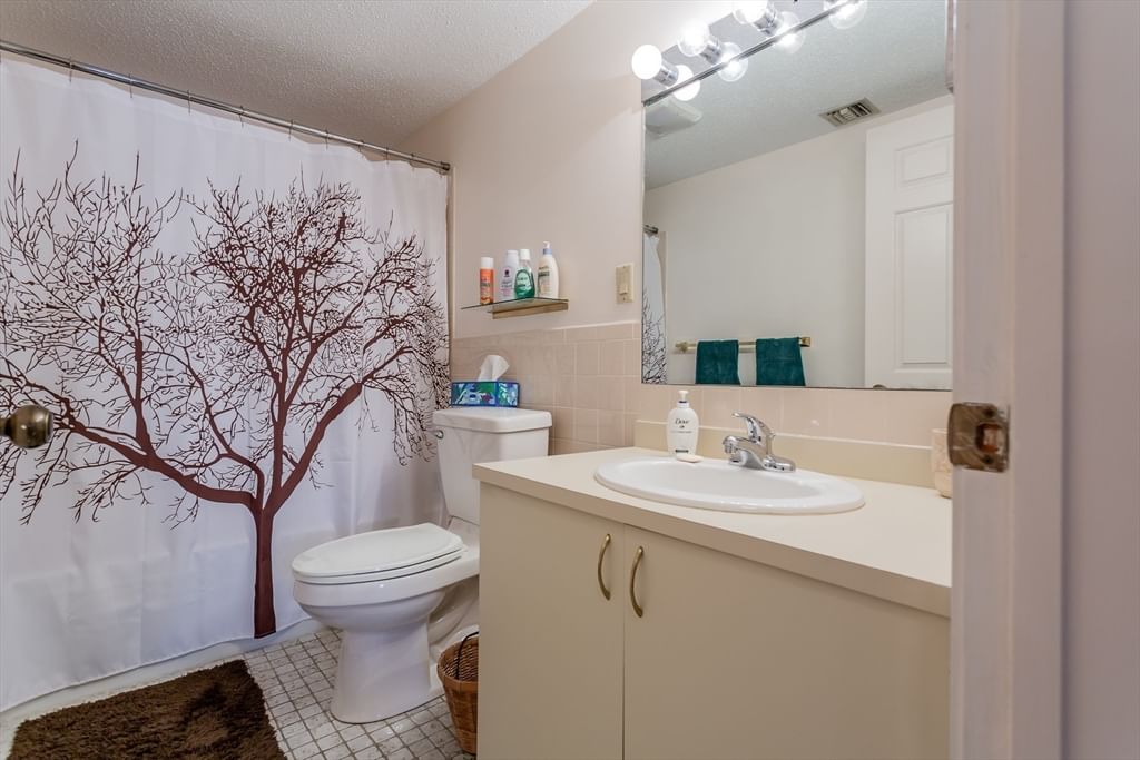 4234 N Main St #505, Fall River, MA Photo #10