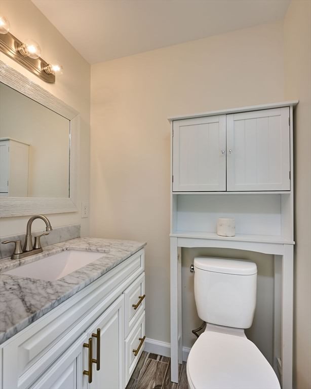 194 Pleasant St, East Longmeadow, MA Photo #11