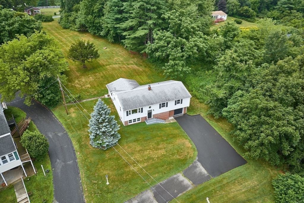 194 Pleasant St, East Longmeadow, MA Photo #22
